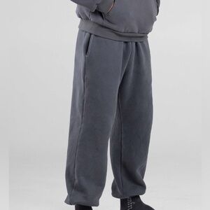 NWT- Comfrt Signature Sweatpants - Steel Grey- Medium